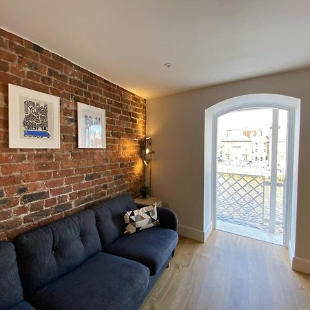 Luxury Apartment Woodsmill View - On The River - With Balcony - Recently Refurbished York Exteriör bild