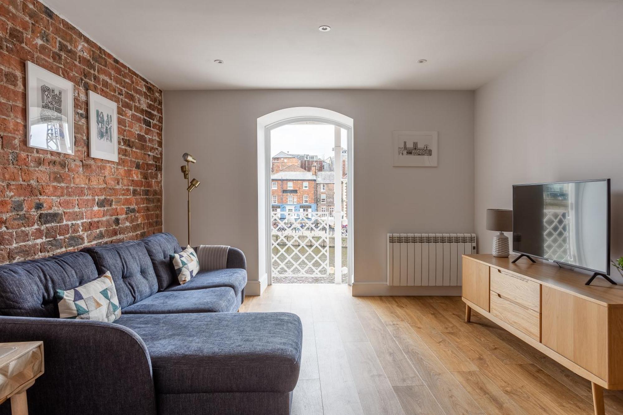 Luxury Apartment Woodsmill View - On The River - With Balcony - Recently Refurbished York Exteriör bild