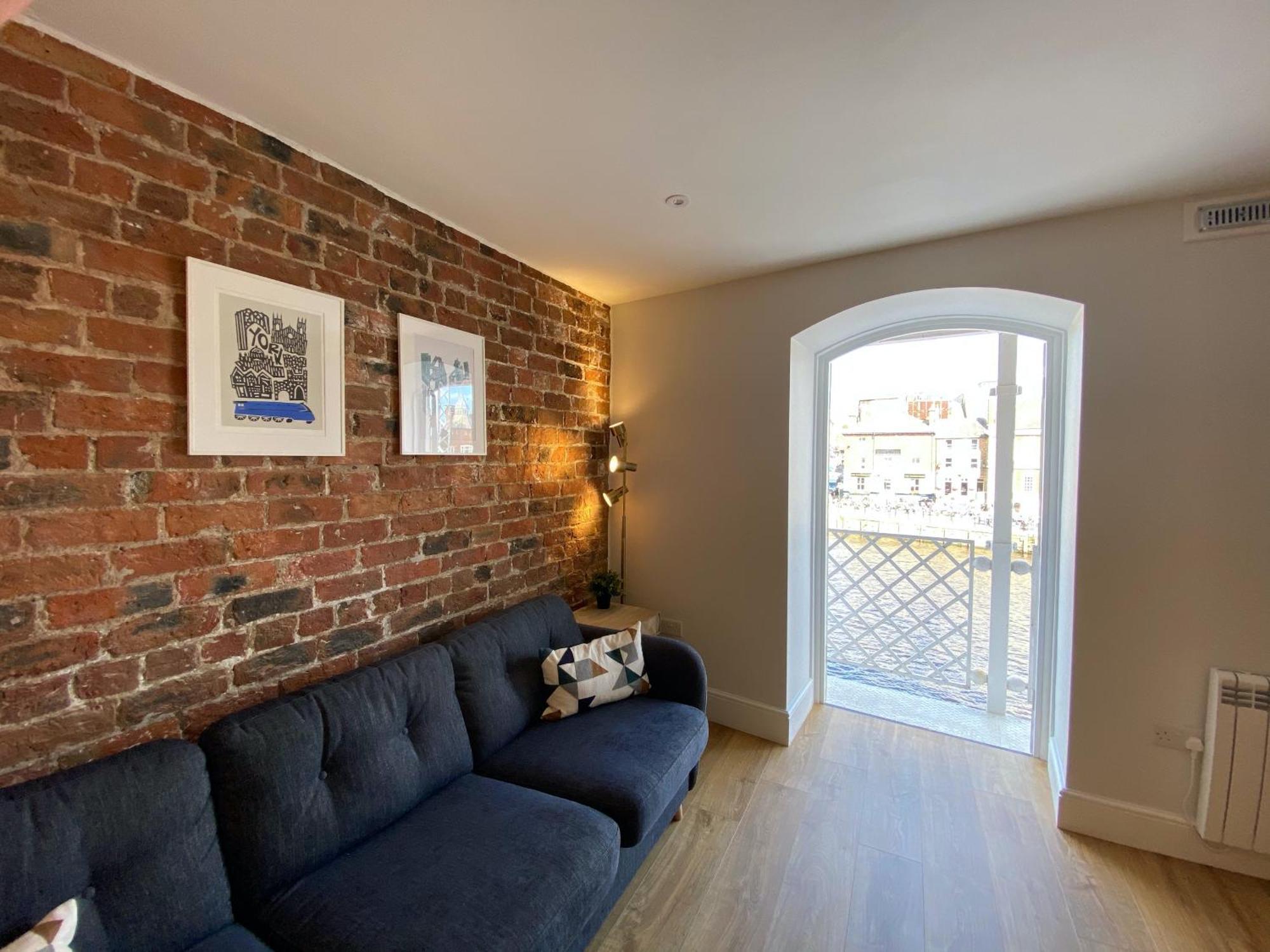 Luxury Apartment Woodsmill View - On The River - With Balcony - Recently Refurbished York Exteriör bild